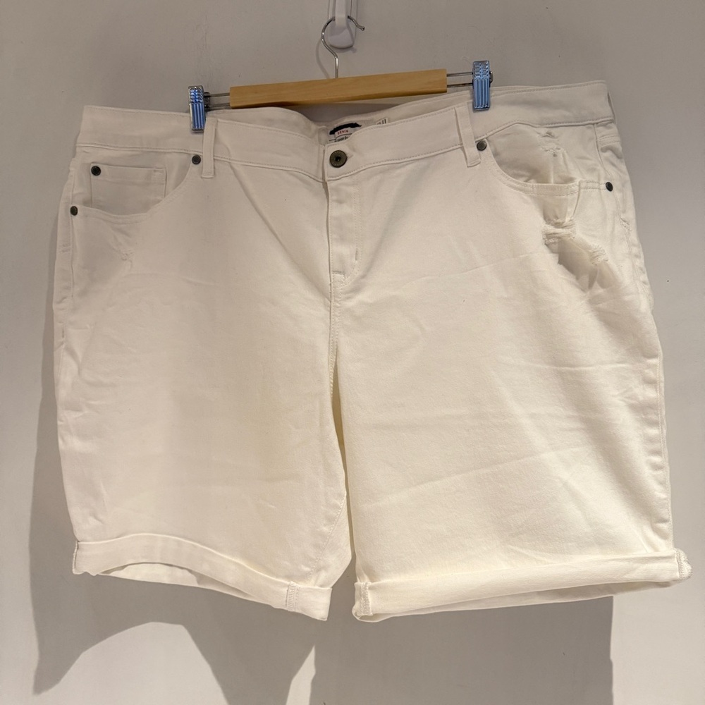Torrid Denim White Shorts Cut Offs Size 26 (4)